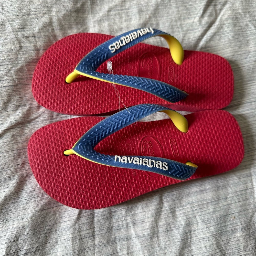 havaianas Kids Flip Flops size 11/12 C